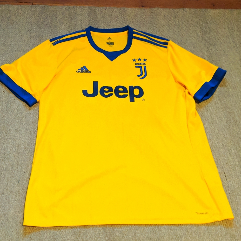 Adidas 2017/18 Juventus away soccer jersey